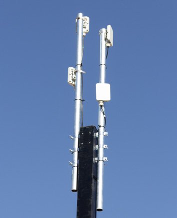 D621 distribution nodes on pole